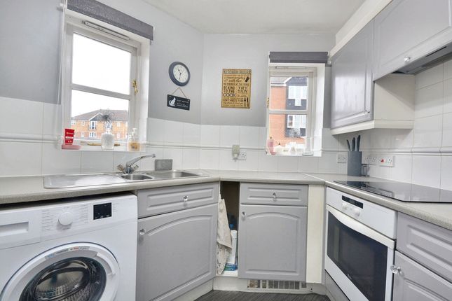Flat for sale in East Stour Way, Ashford