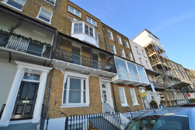 Flat to rent in Nelson Crescent, Ramsgate