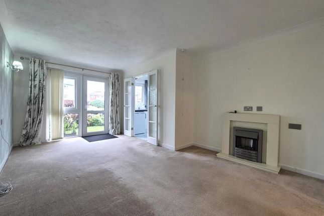 Apartment 9, Lemon Tree Court, Clifton Drive North, Lytham St. Annes photo 3