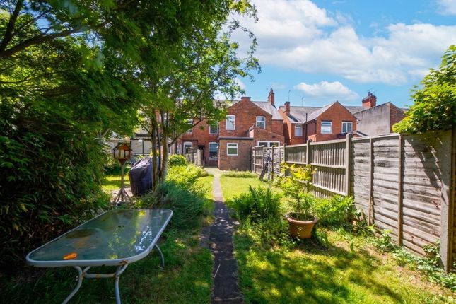 30 Wigston Lane, Leicester photo 4