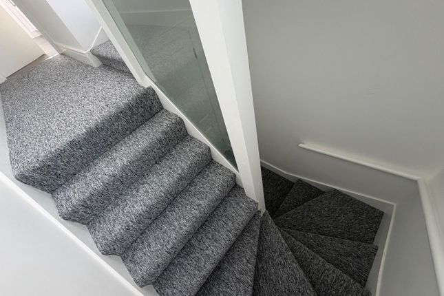 Flat 3, 62, Northcote Road, Twickenham photo 4