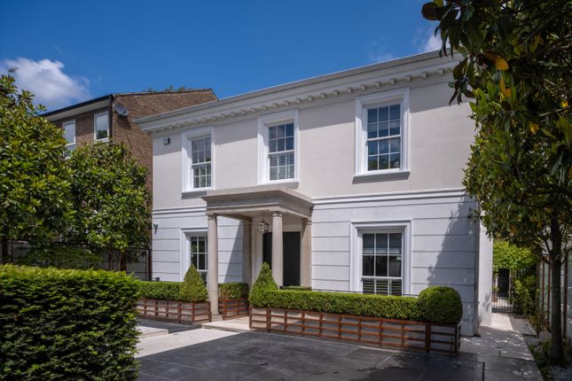 Detached house for sale in Cavendish Avenue, London
