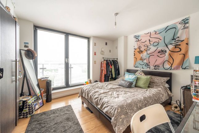 Thumbnail Flat for sale in Maryland Street, Docklands, London