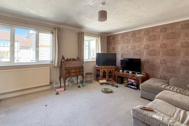 3, Imberwood Close, Warminster photo 3
