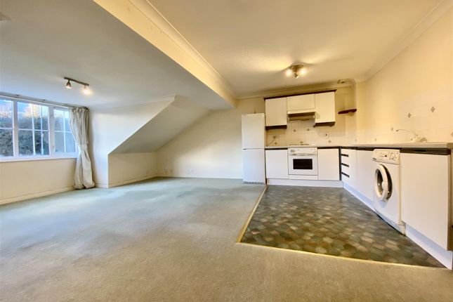 Flat 19, Chesterton Court, West Hill, Wadebridge photo 2