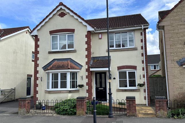 Thumbnail Detached house for sale in Richmond Road, Calne