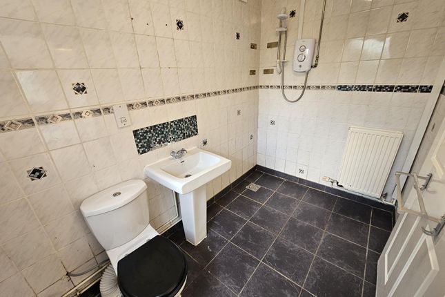 113, Brandon, Widnes photo 3