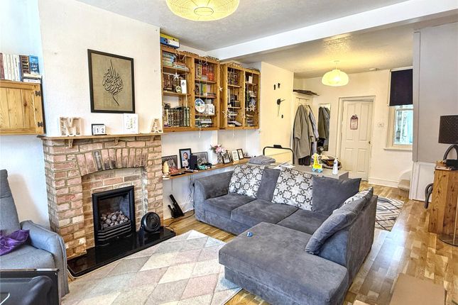 34, Calvert Road, Barnet photo 3