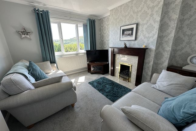 92, Penywern Road, Ystalyfera photo 4