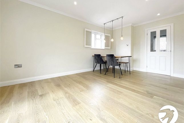 Flat 4, Liverpool House,, Middlesex Road, Kent photo 2
