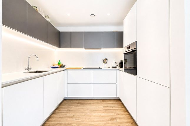 Apartment 15 Bond House,, Goodwood Road, London photo 2