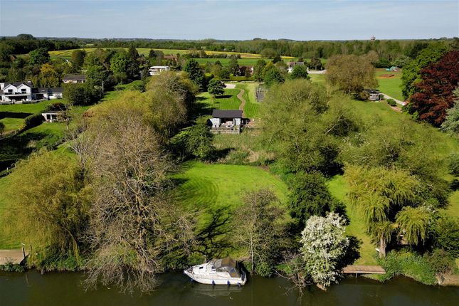 Thumbnail Land for sale in Abingdon Road, Burcot-On-Thames