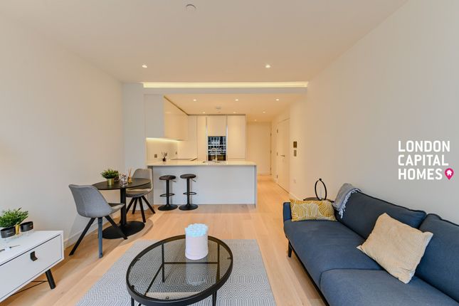 Thumbnail Flat to rent in Marsh Wall, London