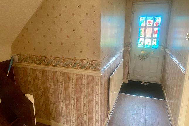 7, Galloway Close, Barwell photo 2