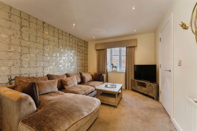 10, Rivacre View, Ellesmere Port photo 2