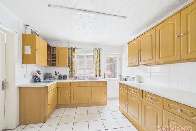 45 Heol Hyfryd, Wrexham photo 3