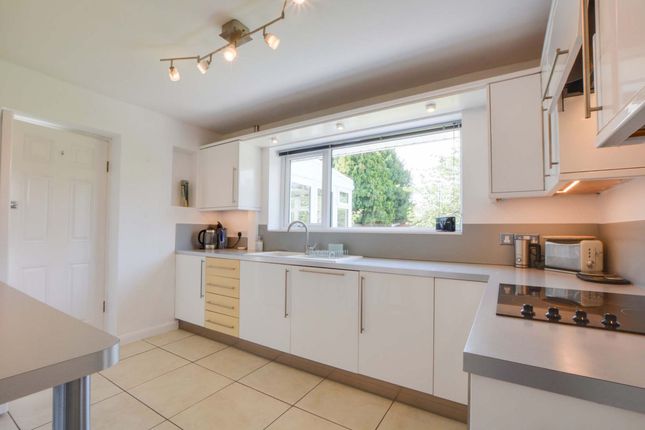 22 Granville Avenue, Leicester photo 3