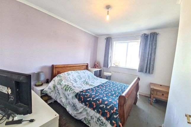 00, Cynllan Avenue, Pontyclun photo 4