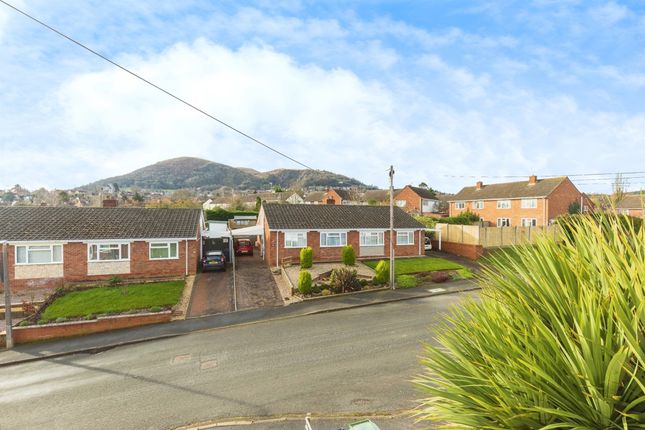End terrace house for sale in Meadway, Malvern