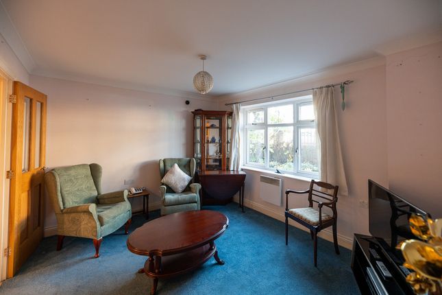 Flat Flat 2 Heath Lodge, 122, London Road, Benfleet photo 3