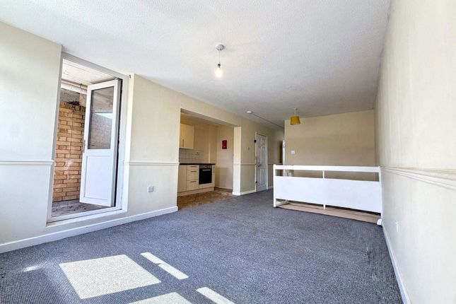 75, Kenilworth Court, Washington photo 2