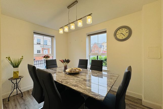 Bedivere Road, Crawley photo 5