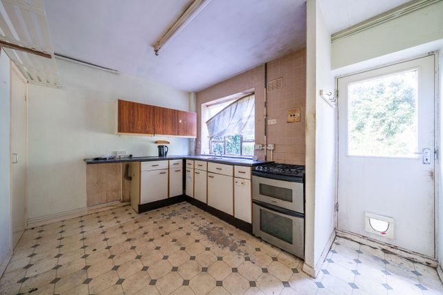 82, Boundaries Road, London photo 2