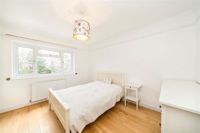 95B, Jerningham Road, London photo 3