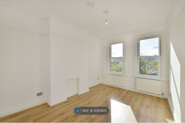 Hermiston Avenue, London photo 4