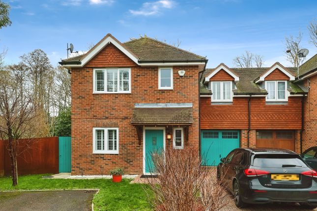 Thumbnail Link-detached house for sale in Cottonwood Close, Waterlooville