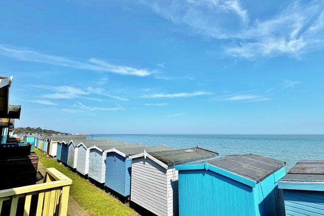 22H, The Leas, Frinton-On-Sea photo 2