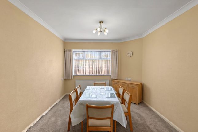 1, Pick Hill, Waltham Abbey photo 4