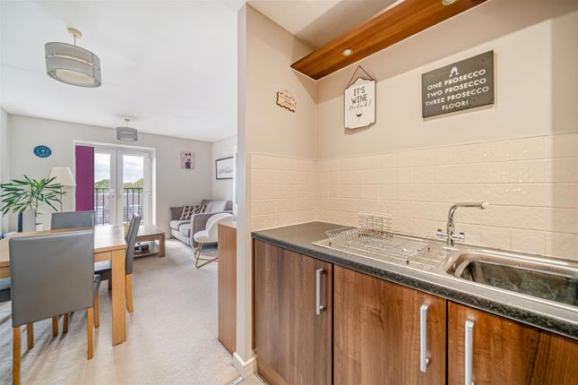 Flat 29, 104 Green Lane, Morden photo 4