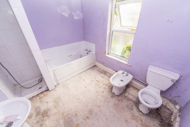84, Lichfield Road, Walsall photo 4