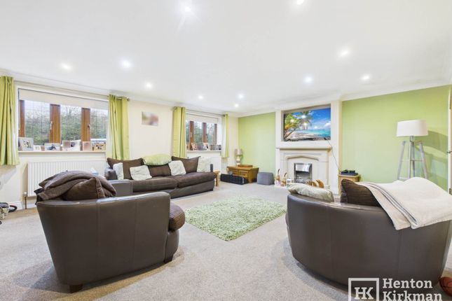 45, Nine Ashes Road, Brentwood photo 2
