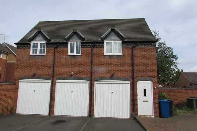 Flat to rent in Valley Drive, Wilnecote, Tamworth