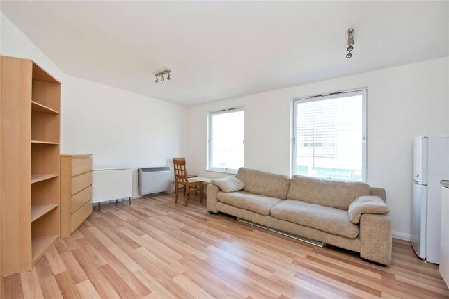 Flat for sale in Deptford High Street, London