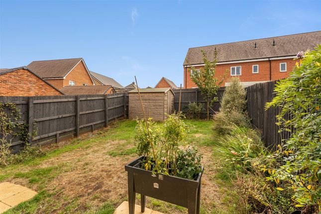 6, Longley Crescent, Banbury photo 4