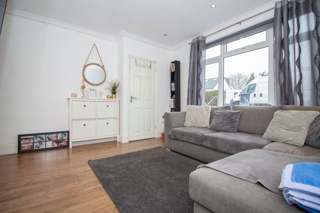 36 Blairhead Drive, Watford photo 4