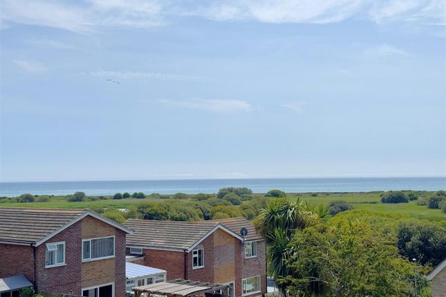 8, Eastdown Gardens, Weymouth photo 2
