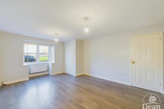 7, Boseley Way, Cinderford photo 2