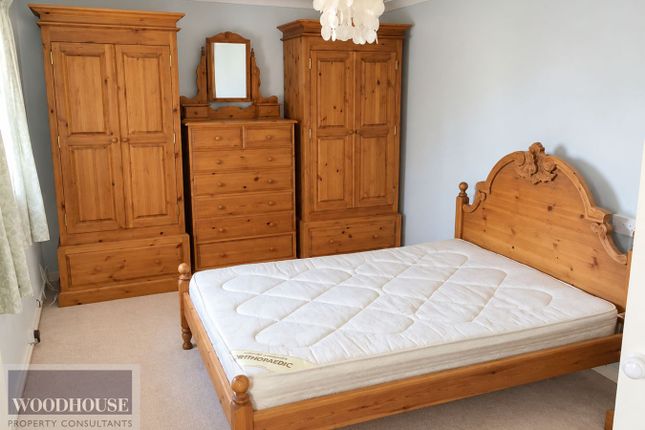 26, Great Plumtree, Harlow photo 4