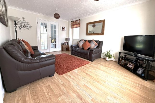 4 Kidds Close, Hopton, Great Yarmouth photo 4
