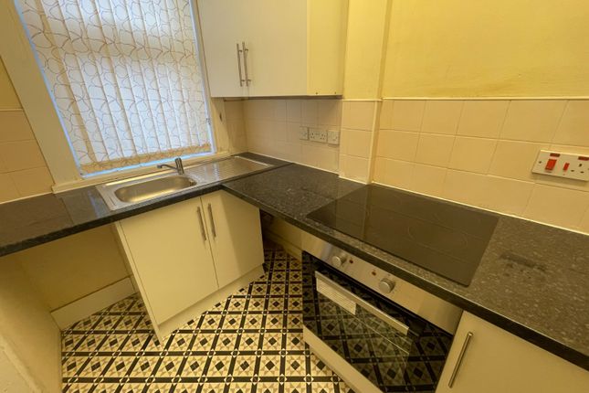 St. Hildas Place, West Yorkshire photo 4
