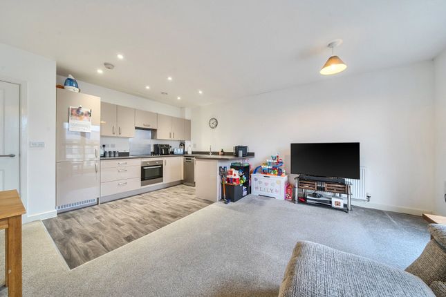 63, Springhead Parkway, Gravesend photo 4