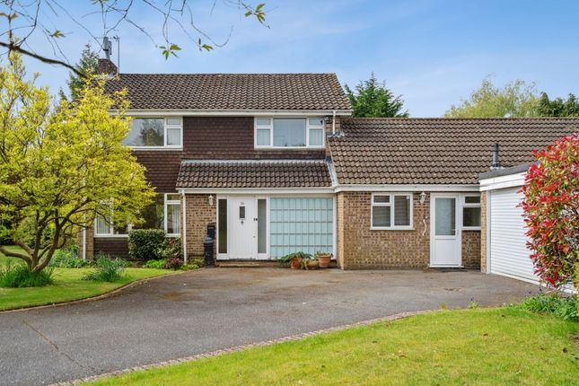 Thumbnail Detached house for sale in Woodfield Park, Amersham