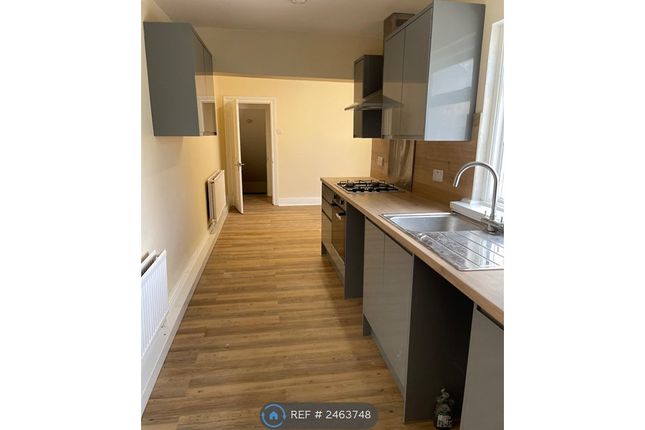 Thumbnail Flat to rent in Darnley Street, Gravesend