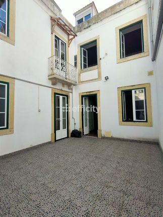 Block of flats for sale in Lisbon, Portugal