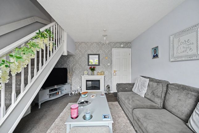 8, Keyes Drive, Rugby photo 4