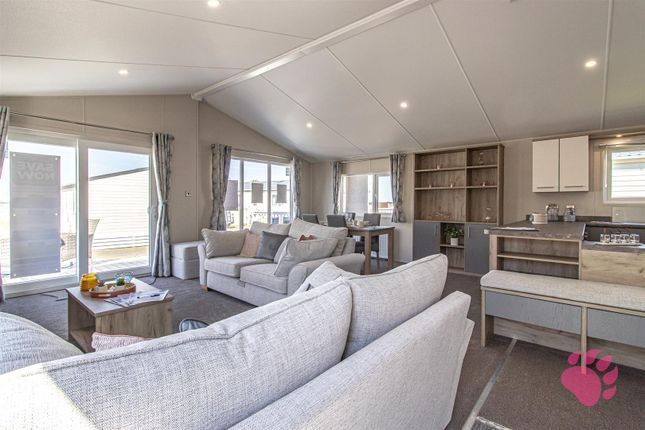 Mobile/park home for sale in The Willerby Cadence, Steeple Bay Holiday Park